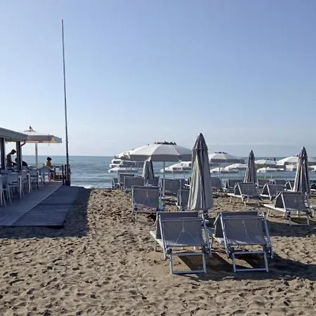 Al Mare *